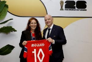 布拉特贊挪威足協主席：唯一不隨波逐流的人 該讓女性領導FIFA